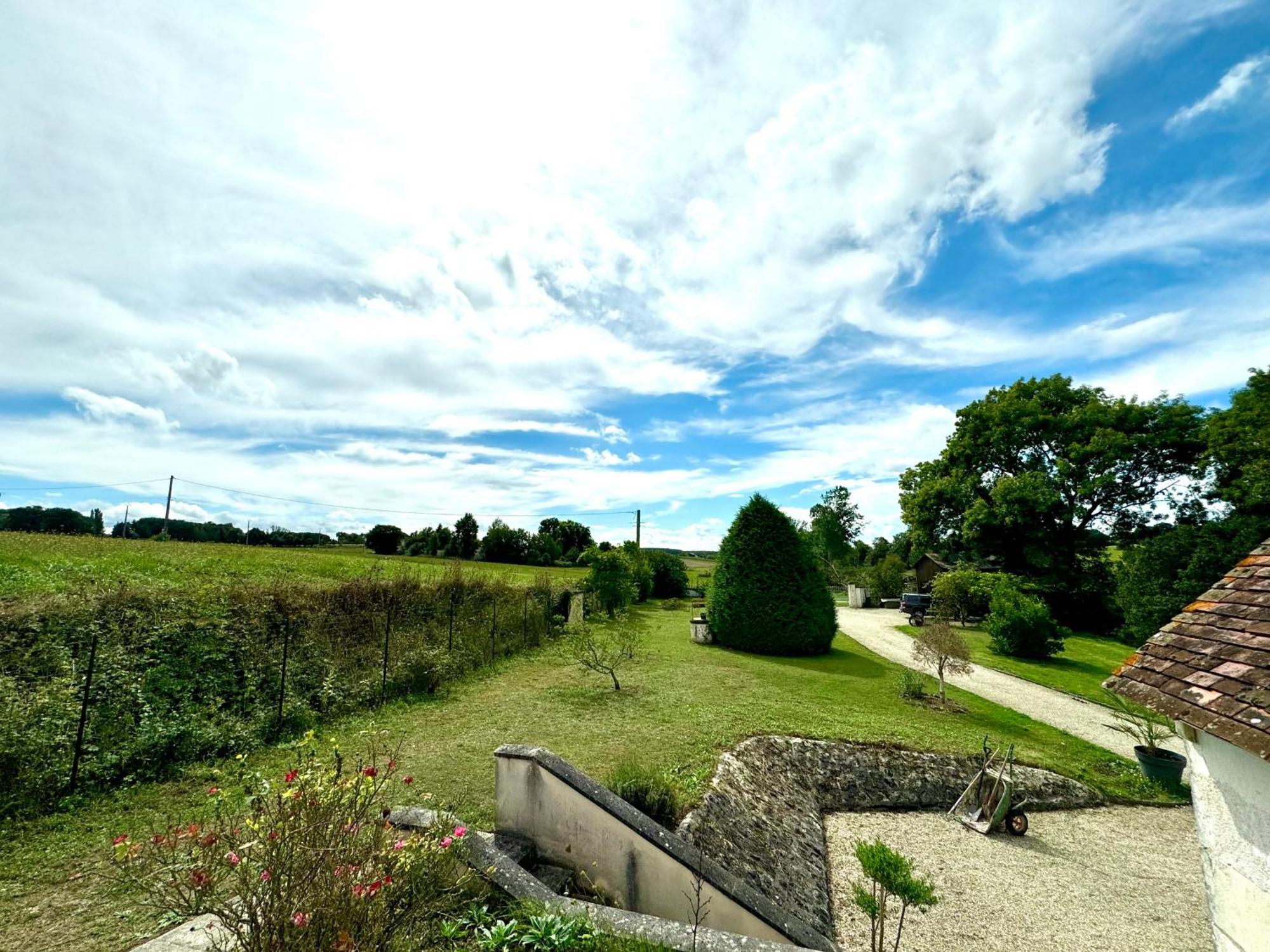 Le Moulin D Olivet Bed and Breakfast Orbigny Buitenkant foto