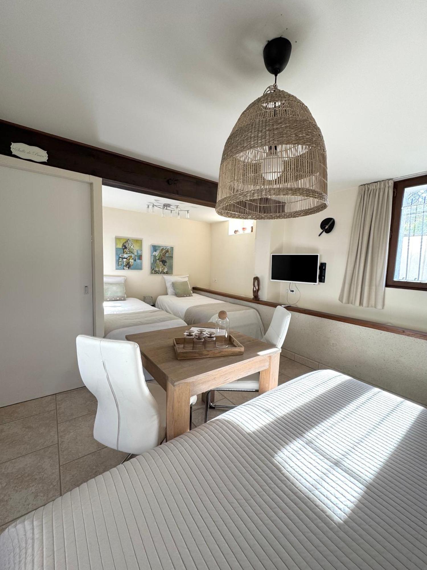 Le Moulin D Olivet Bed and Breakfast Orbigny Buitenkant foto