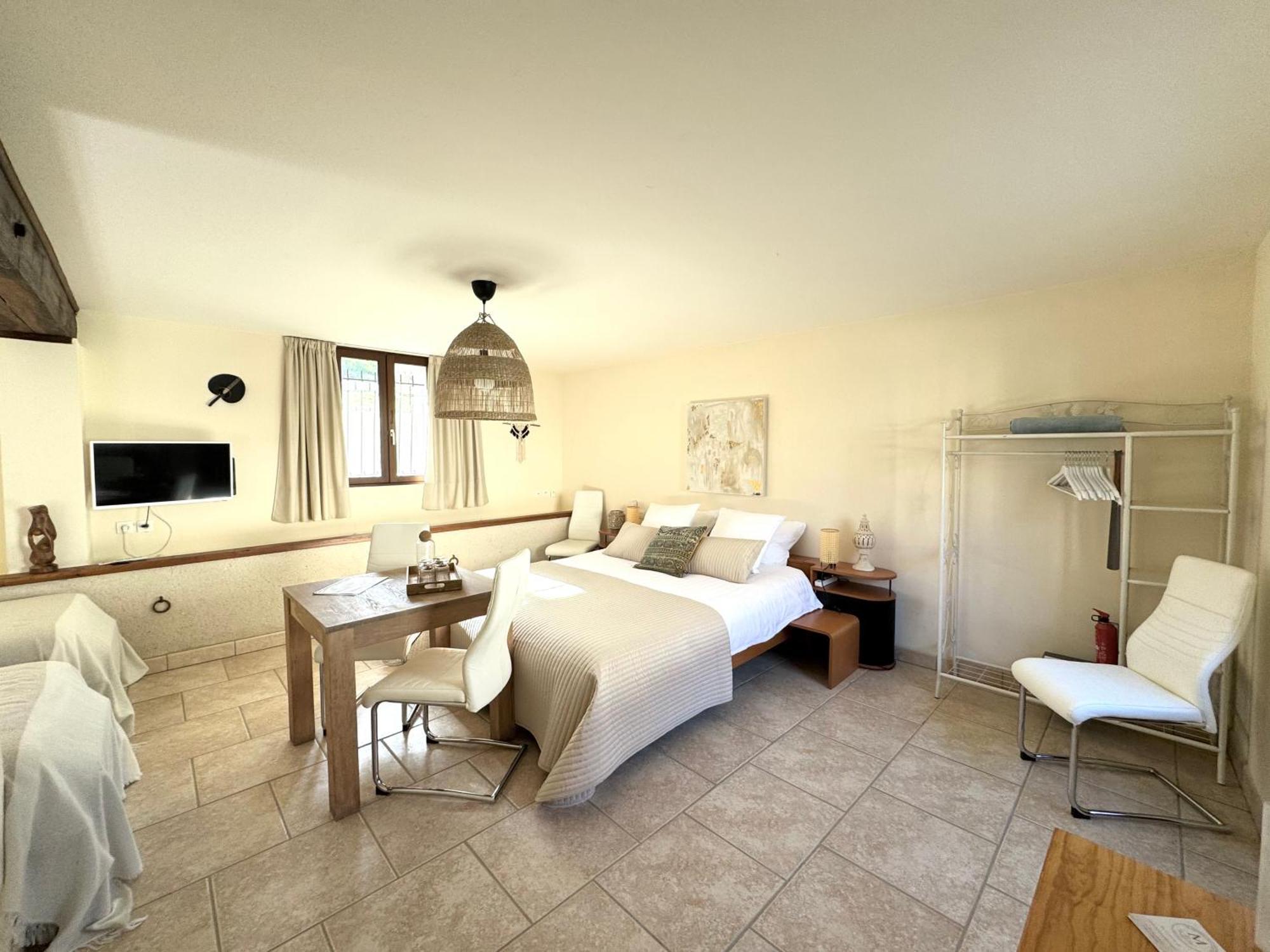 Le Moulin D Olivet Bed and Breakfast Orbigny Buitenkant foto